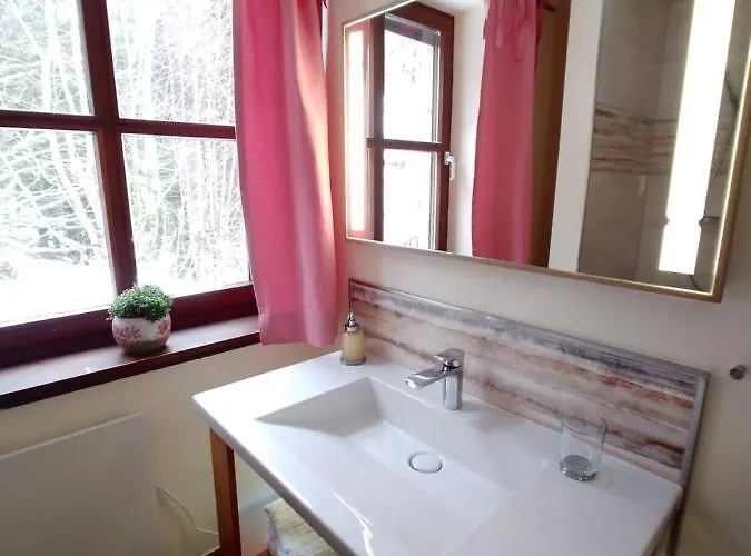 Ferienhaus Jagdhaus In Der Rhoen In Voelliger Alleinlage